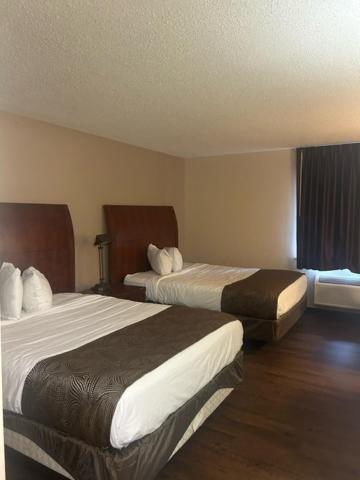 Baymont By Wyndham Battle Creek/I-94 Hotel Bagian luar foto